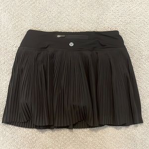 Lululemon Size 2 Skirt
